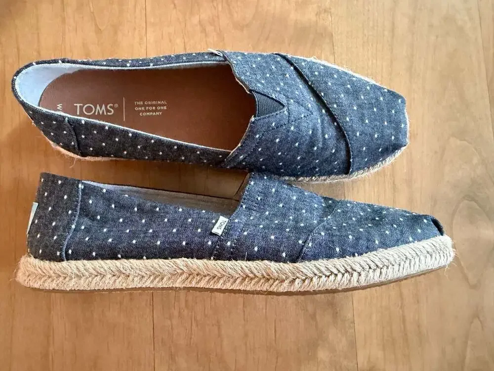 TOMS Women's Chambray Polka Dot Alpargata Espadrille Slip-on Shoes Sz 9